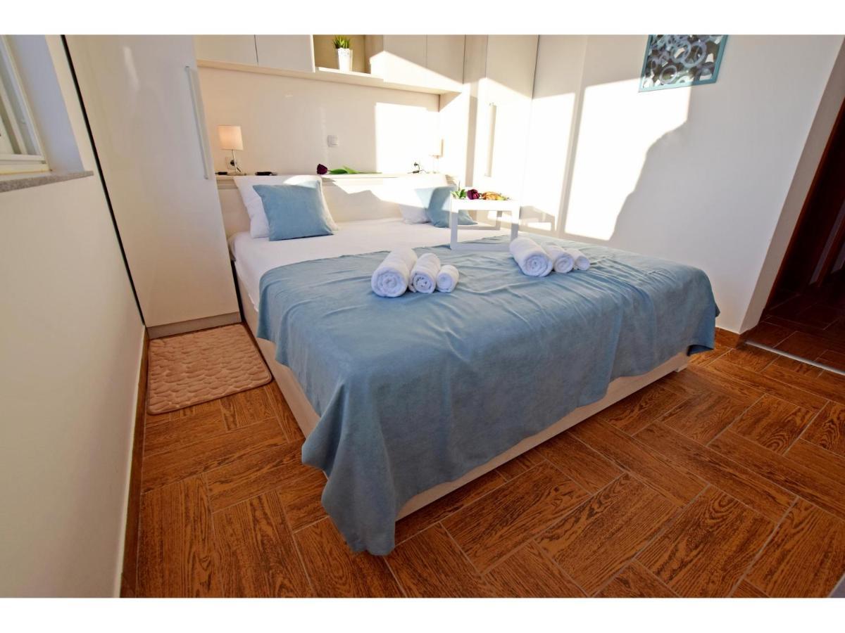 Apartment Dinko ロバニスカ エクステリア 写真