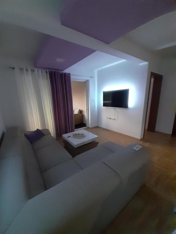 Apartment Dinko ロバニスカ エクステリア 写真